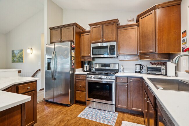 Building Photo - 868 McCollister Ct