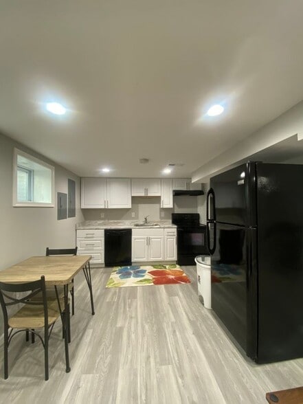 Building Photo - 5420 Charlottesville Rd