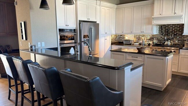 Building Photo - 1345 NW 20th Ave