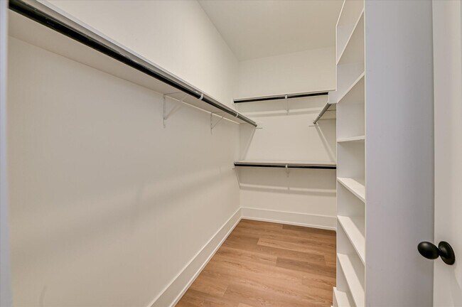 Building Photo - 3094 Banter Dr