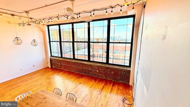Building Photo - 314 N 12th St