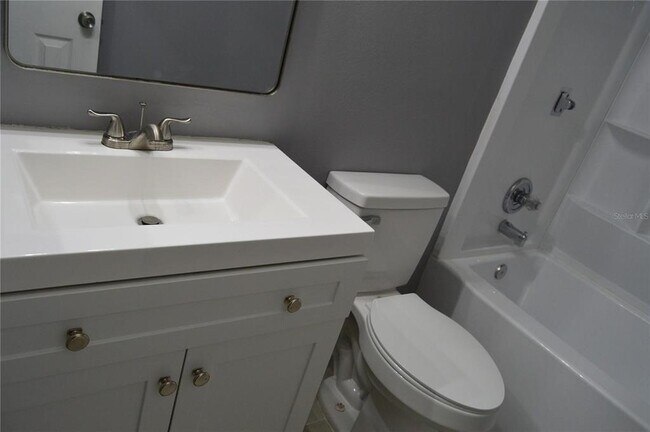 Building Photo - 424 Delicata Dr