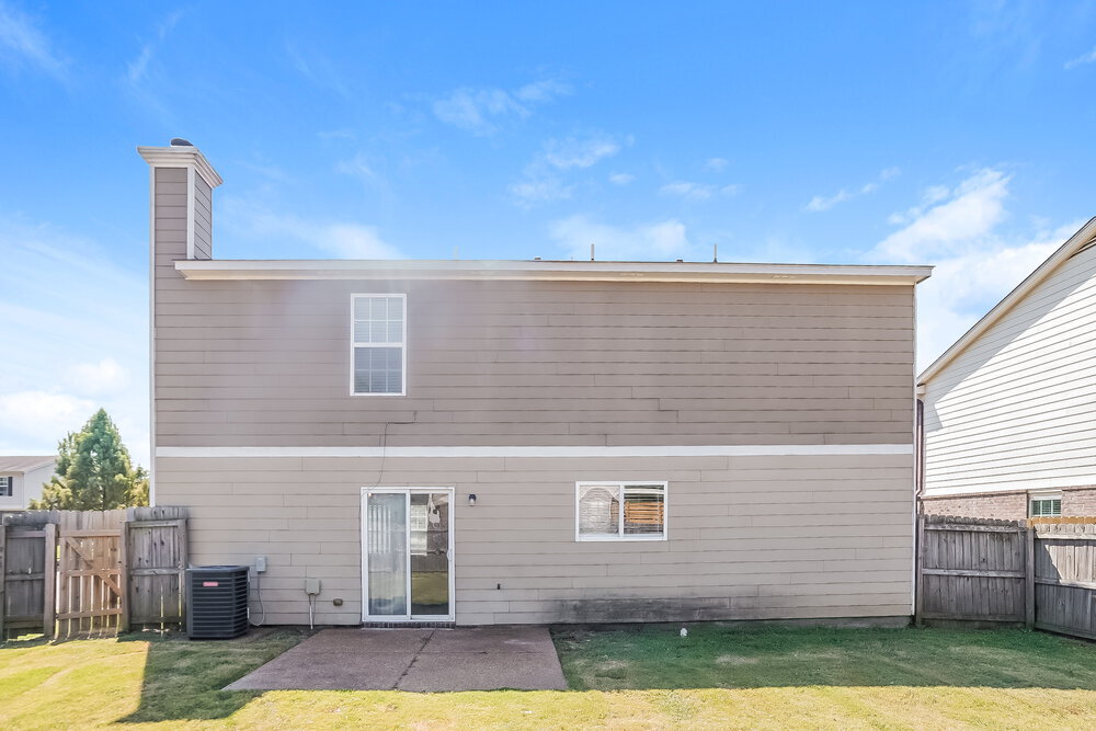 Building Photo - 10038 Chariden Dr