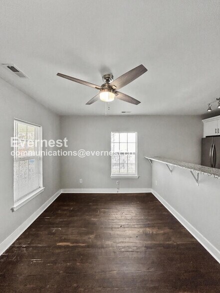 Building Photo - 2214 Joplin Ave