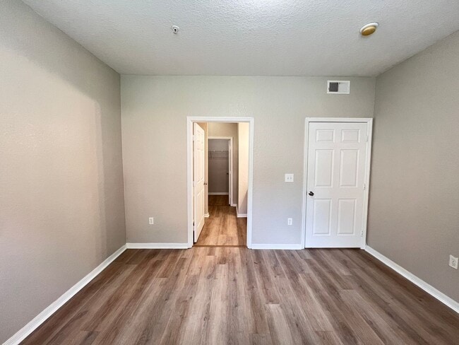Building Photo - Gorgeous apartment for rent!