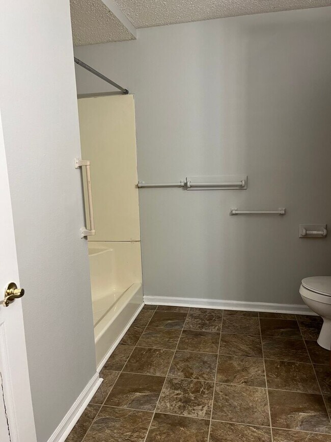 Building Photo - Step inside!  You will love what you see. COMING SOON