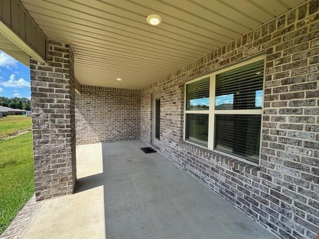Building Photo - 2553 Windmere Dr E