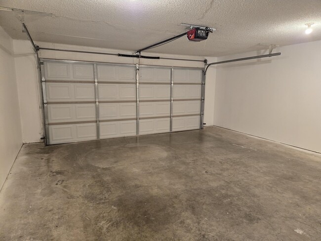 Building Photo - 505 Eldridge St