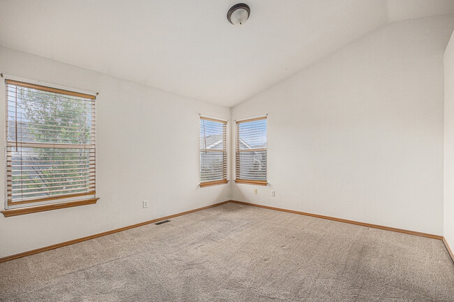 Building Photo - 1150 S Chester St