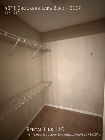 Building Photo - 4041 Crockers Lake Blvd