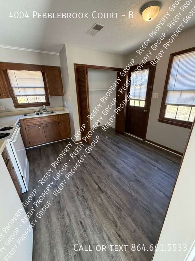 Building Photo - 4004 Pebblebrook Ct