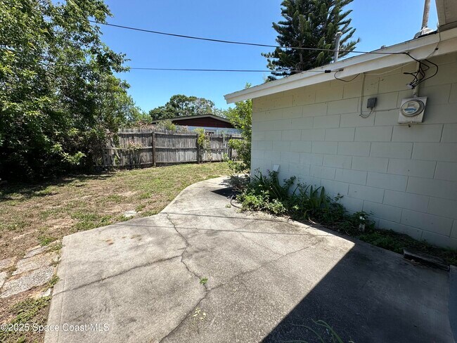 Building Photo - 4780 E Key Dr
