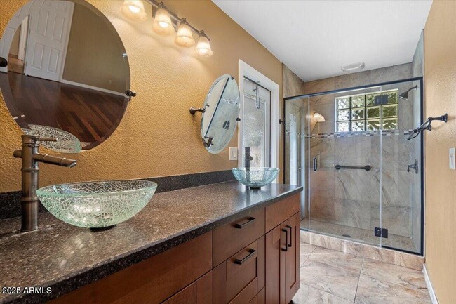 Building Photo - 5345 E Crocus Dr