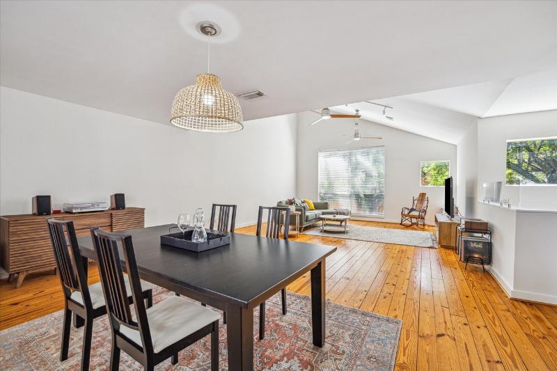 Building Photo - 2720 La Branch St