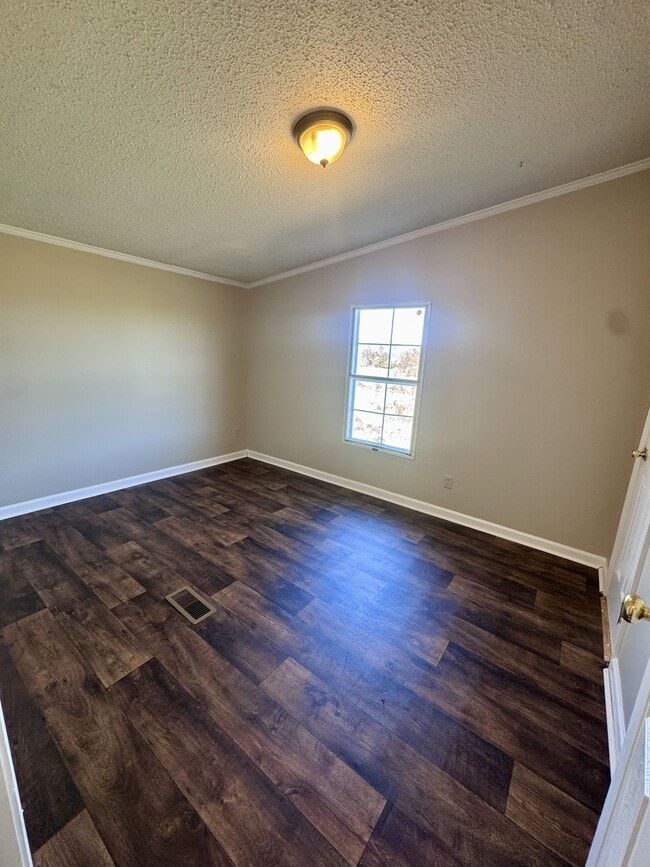 Building Photo - 3690 Old Airport Rd