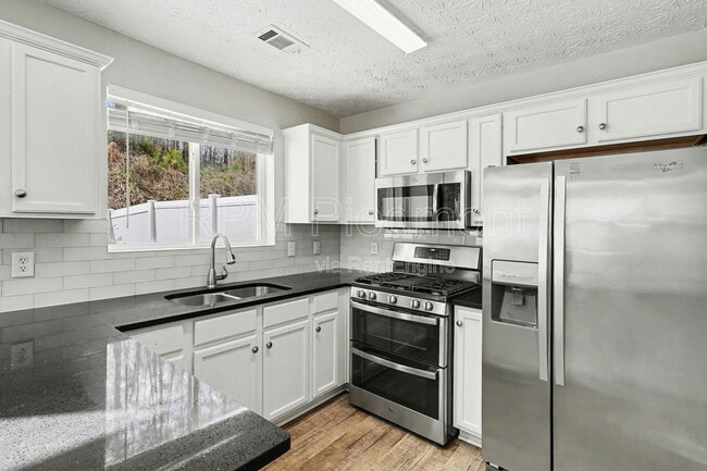 Building Photo - 126 Oconee Pass