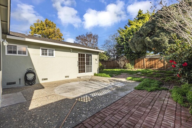 Building Photo - Excellent Home in San Jose! Great Location!