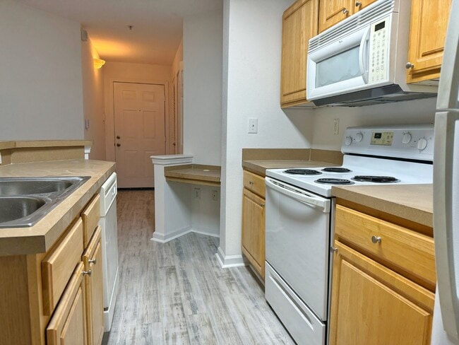 Building Photo - Coming Soon! Villa San Marco newly renovat...