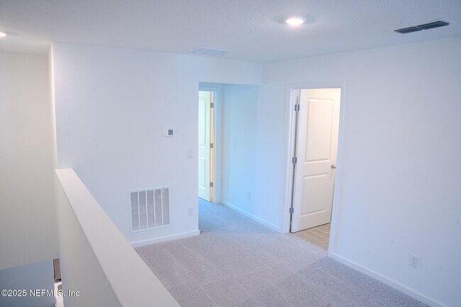 Building Photo - 2221 Windward Cay Ln