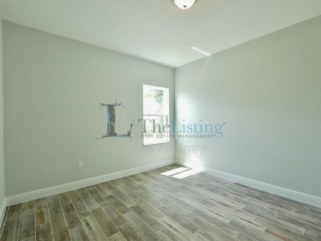 Building Photo - 406 Albatross Ct
