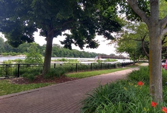 Building Photo - 308 Heustis St