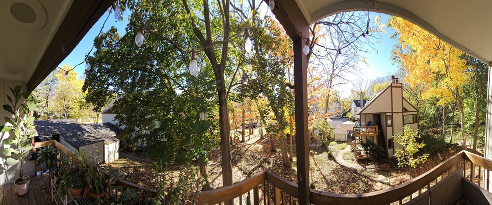 Building Photo - 808 Jones Dr