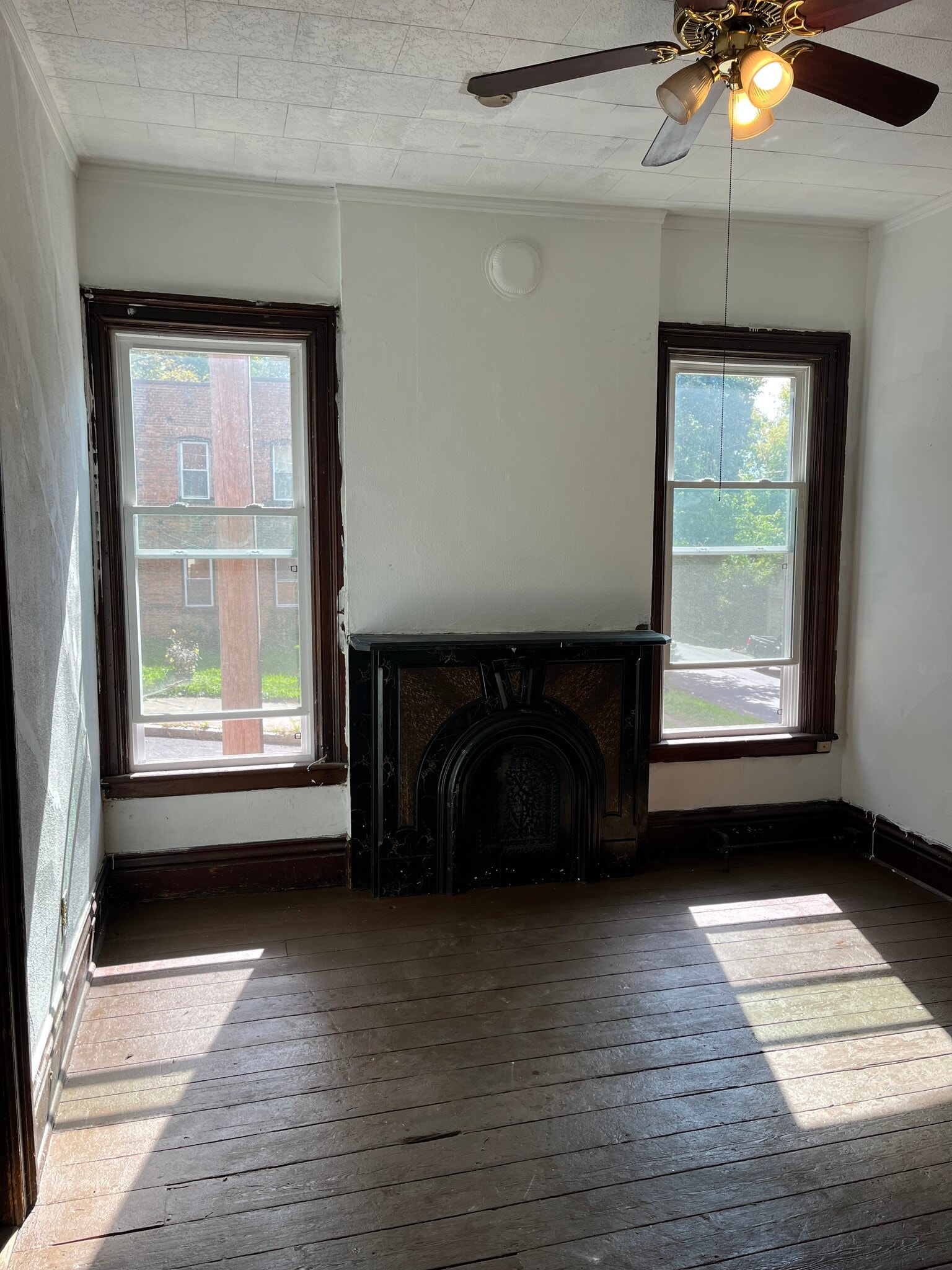 Building Photo - 234 10th St