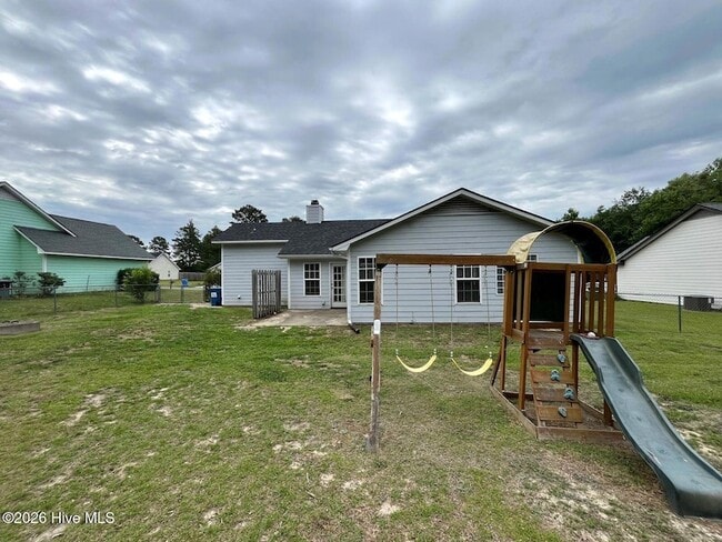 Building Photo - 477 Northwoods Dr