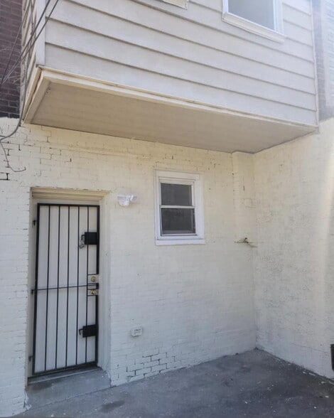 Yard - 3158 N 8th St