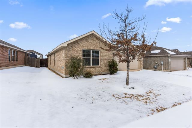 Building Photo - 312 Saguaro Dr