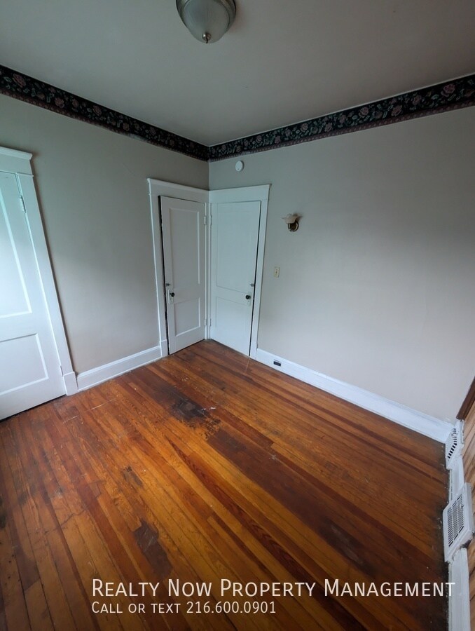 Building Photo - 3431 W 91st St