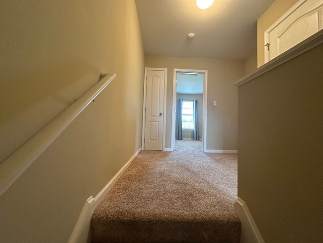 Building Photo - Tavern Grove Townhome in Campbell County-N...