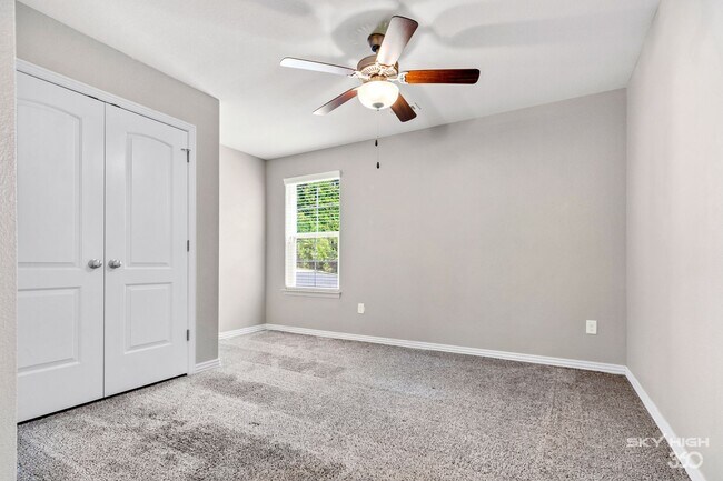 Building Photo - 530 Highland Ave