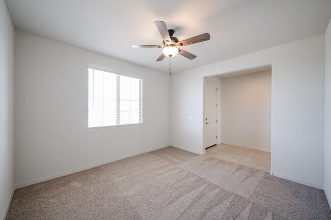 Building Photo - New 4 Bedroom + Den Home in Asante Community
