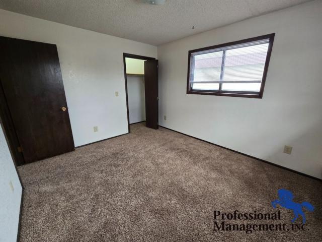 Building Photo - 2 bedroom in Billings MT 59105