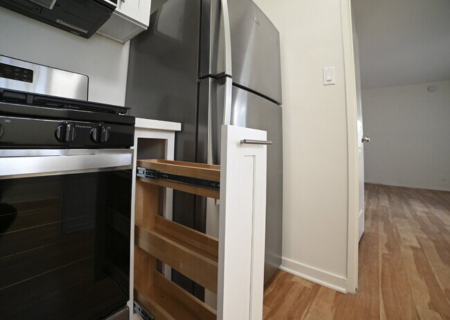 Building Photo - Newly remodeled studio in a gated building...