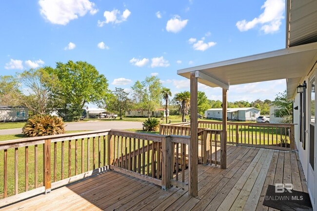 Building Photo - 16869 Lea Cir