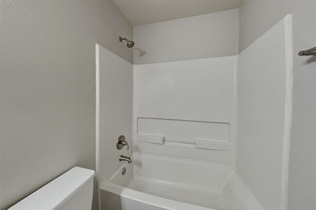 Building Photo - 25819 Oakridge Forest Ln