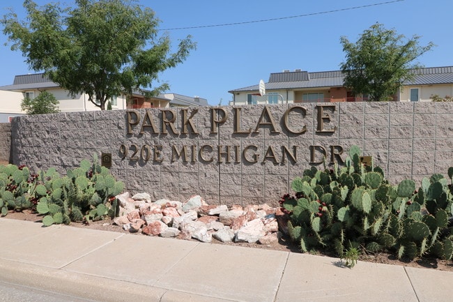 Park Place Apartments, 920 E Michigan Ave Hobbs, NM, 88240 - Park Place