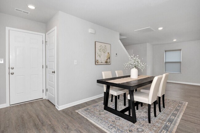 Building Photo - 3 Bedroom House in East Limestone