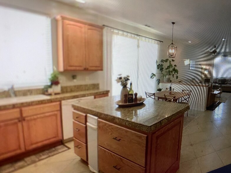 Building Photo - 1013 Eagle Ln