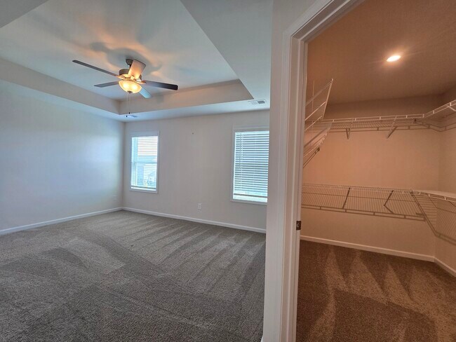 Building Photo - 1032 Crescent Moon Lp