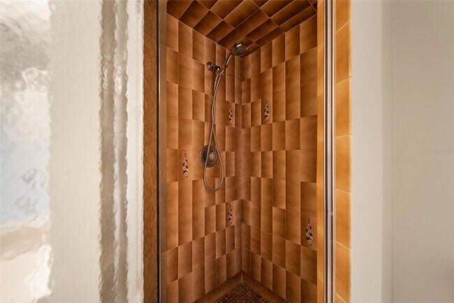 Building Photo - 2611 Bayshore Blvd