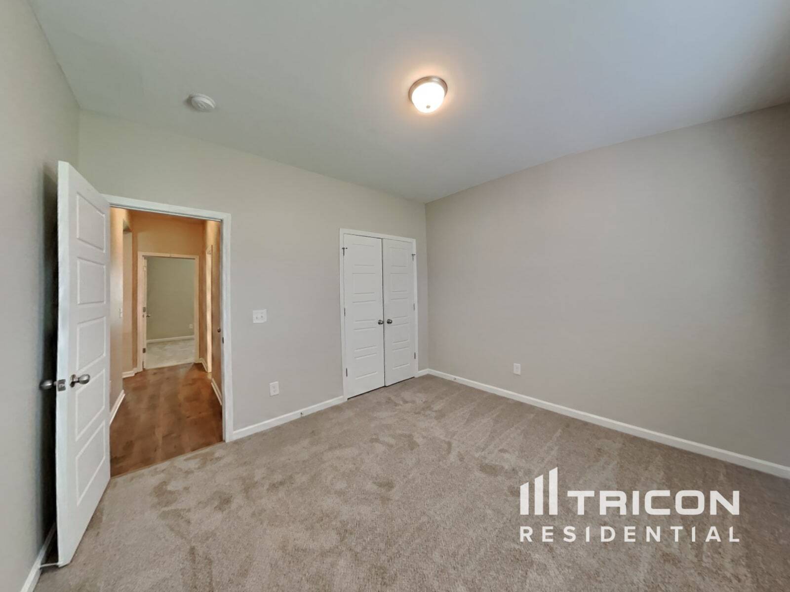 Building Photo - 829 Ellyson Dr