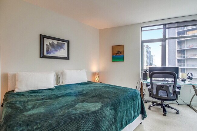 Building Photo - Skyline Views & Sophisticated Corner Living at Aria in Cortez Hill