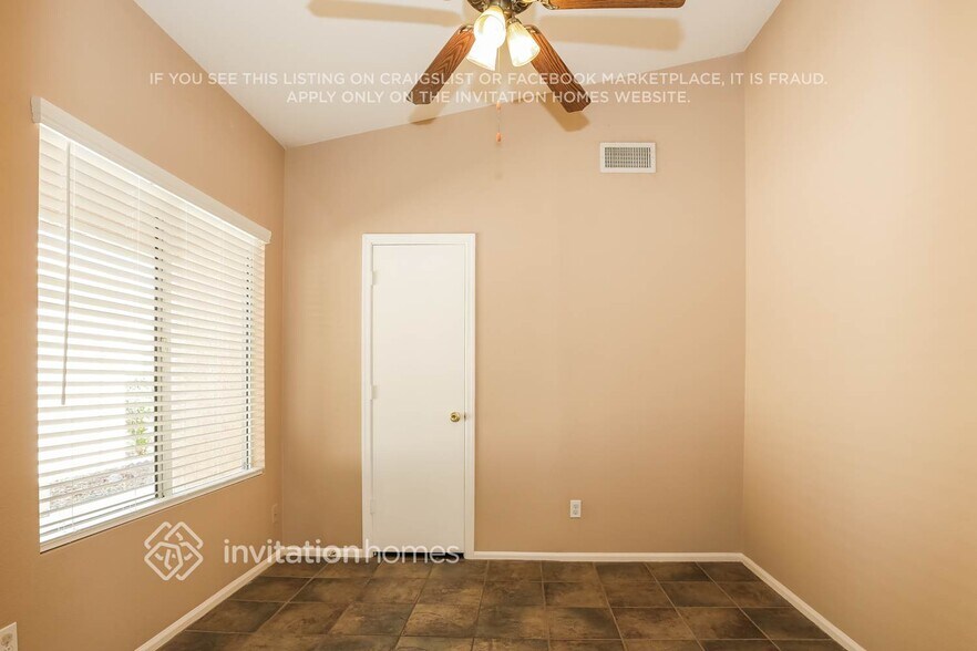 Building Photo - 2626 S 156th Ave