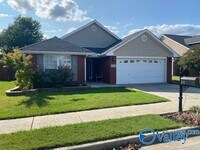 Building Photo - 222 Silverbreeze Ct