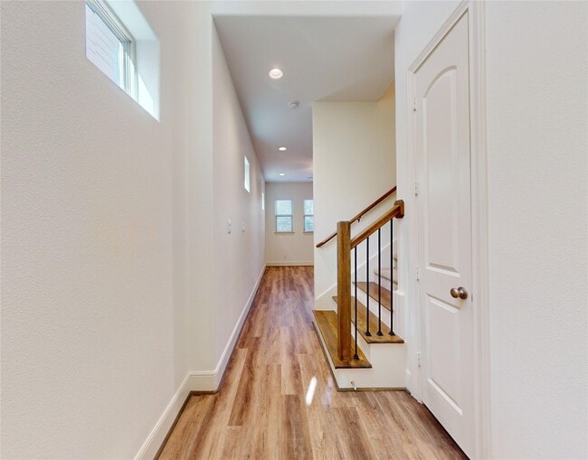 Building Photo - 155 Benjis Pl