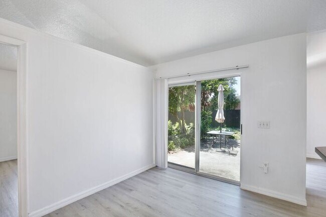 Building Photo - Stylish 3/2 + Office or Flex Space with Luxury Finishes & Spacious Open Layout