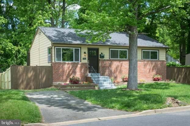 Primary Photo - 5804 Berwyn Rd